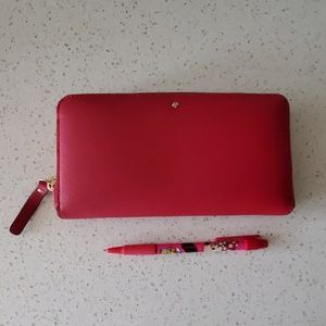 Kate Spade zipper wallet